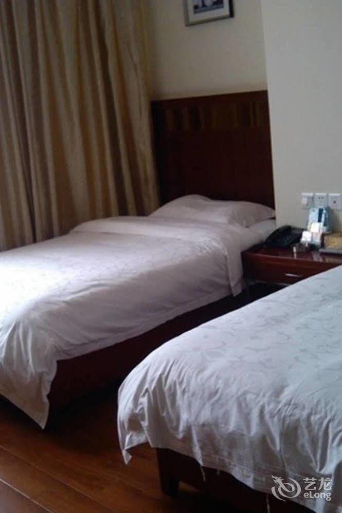 Zhanjiang Joyful Hotel Zhenhai  エクステリア 写真